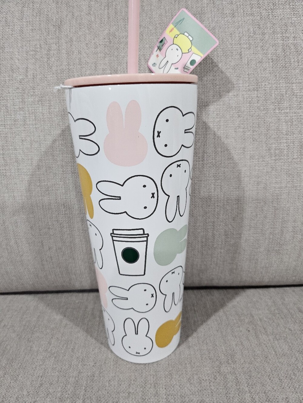 Miffy x Starbucks 26oz Tumbler ( NEW )